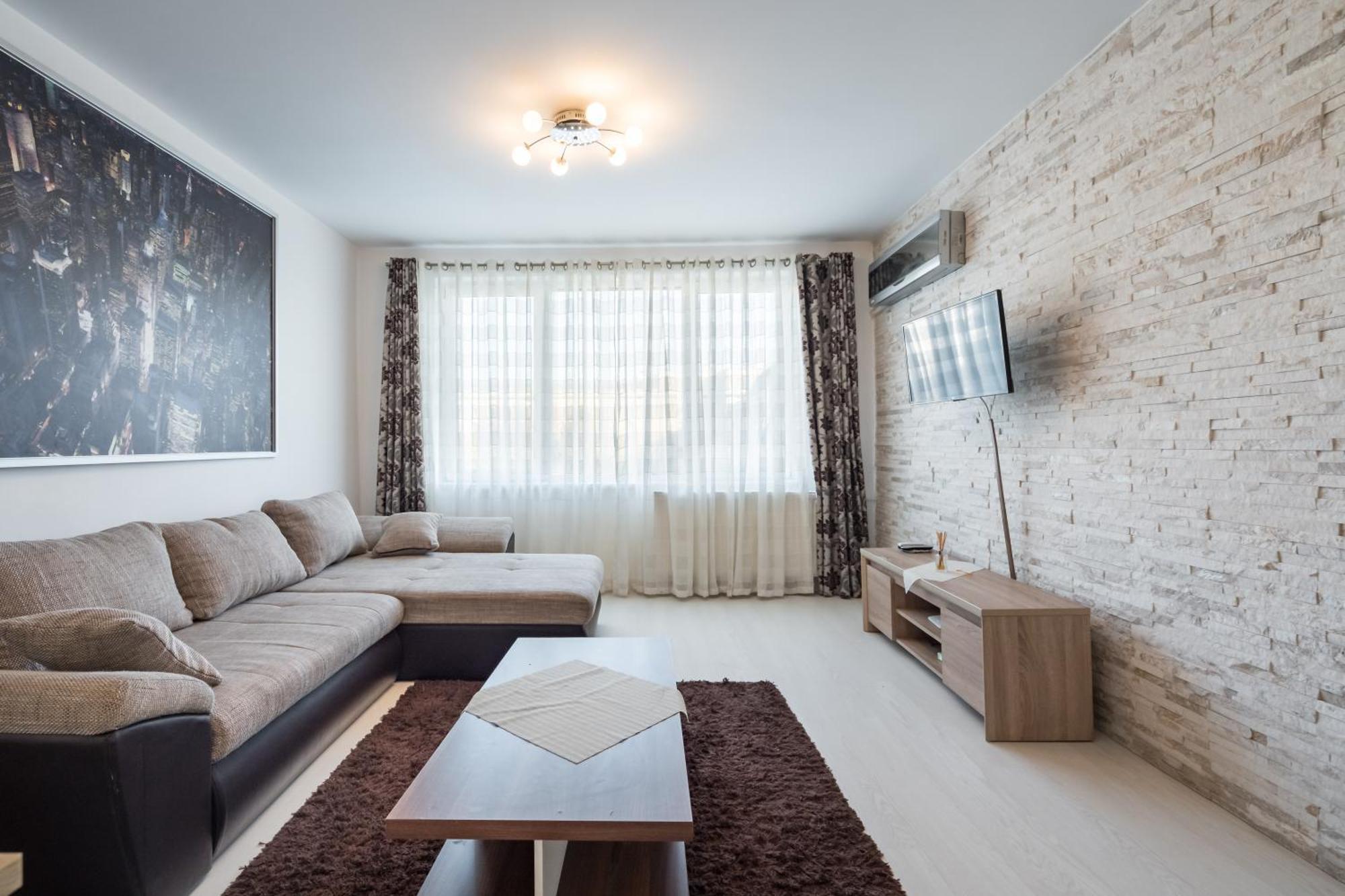 Magnificent Location With Iconic Scenery - Sala Palatului Bucharest Luaran gambar